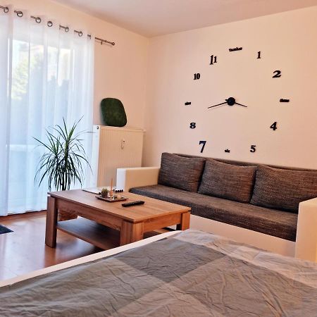 Brise Business Apartment Nahe Leipziger Messe - Porsche - Bmw - Dhl - Wlan - Parkplatz - Business Travelers Only ภายนอก รูปภาพ