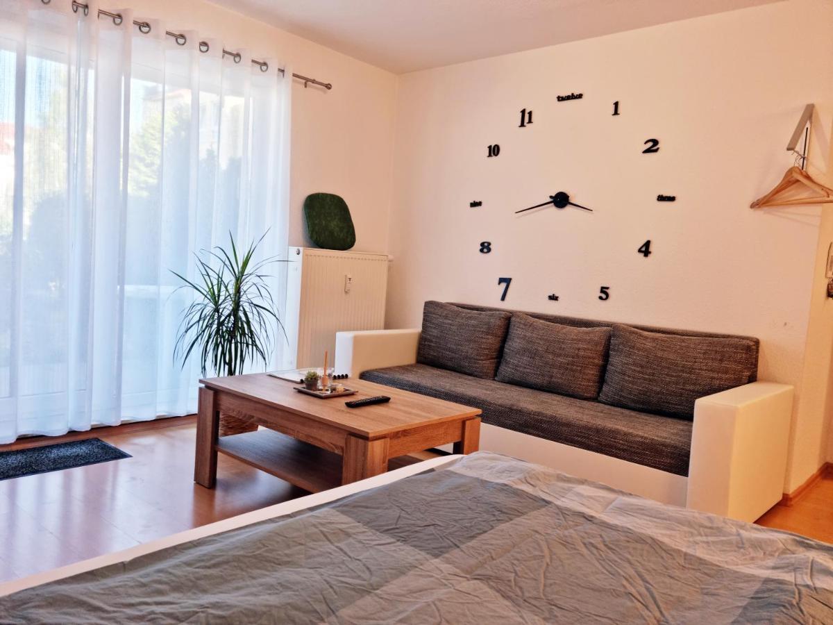 Brise Business Apartment Nahe Leipziger Messe - Porsche - Bmw - Dhl - Wlan - Parkplatz - Business Travelers Only ภายนอก รูปภาพ